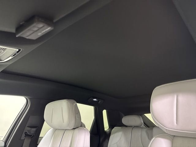 2024 Cadillac LYRIQ Luxury 1