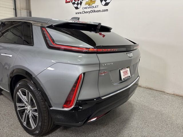 2024 Cadillac LYRIQ Luxury 1