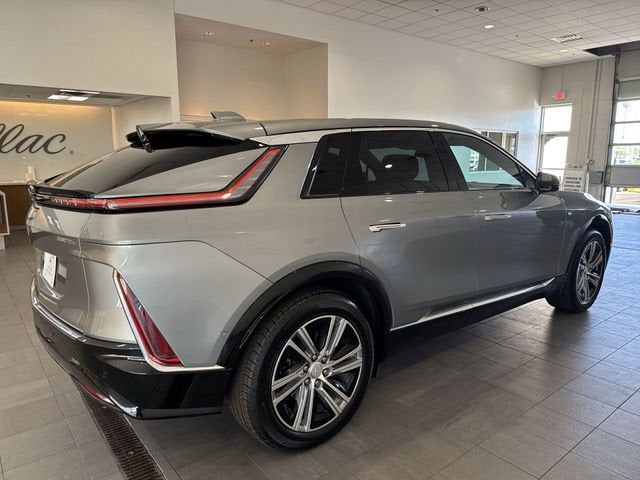2024 Cadillac LYRIQ Luxury 1