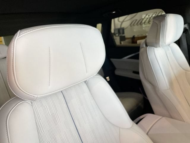 2024 Cadillac LYRIQ Sport 1