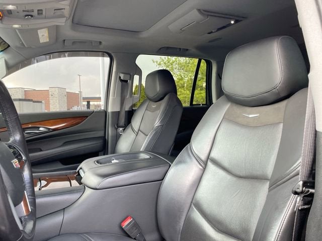 2019 Cadillac Escalade Luxury