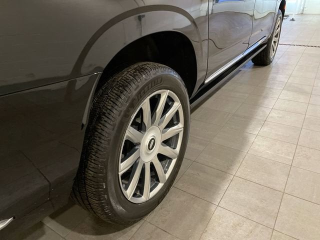 2023 Cadillac Escalade ESV Premium Luxury Platinum