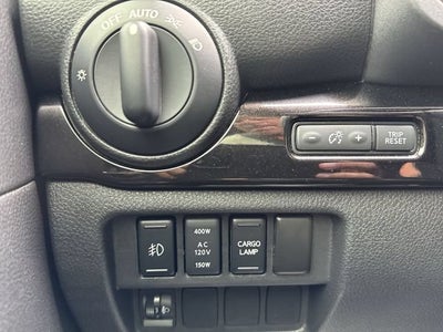 2019 Nissan TITAN SV