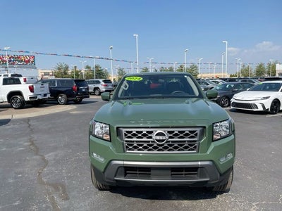 2024 Nissan Frontier SV