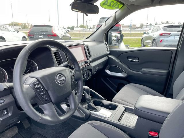 2024 Nissan Frontier SV