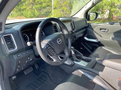 2024 Nissan Frontier SL