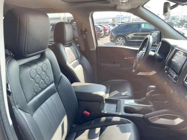 2024 Nissan Frontier SL