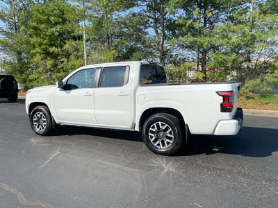 2024 Nissan Frontier SL