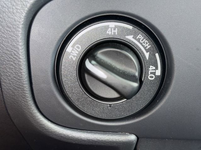 2025 Nissan Frontier PRO-4X - Photo 25