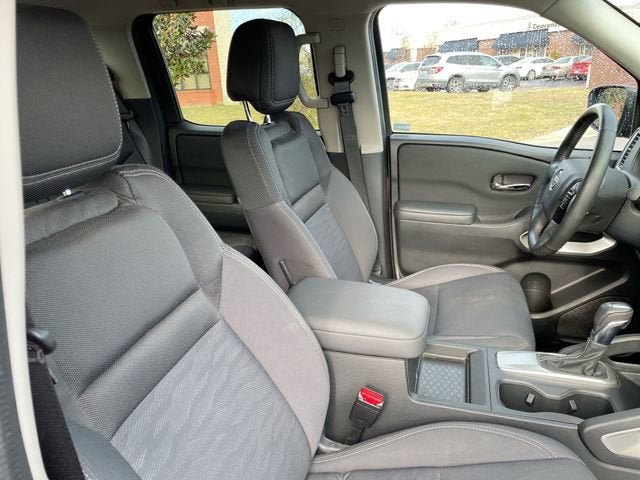 2023 Nissan Frontier Crew Cab SV 4x4