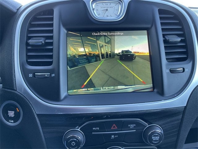 2019 Chrysler 300 Touring L