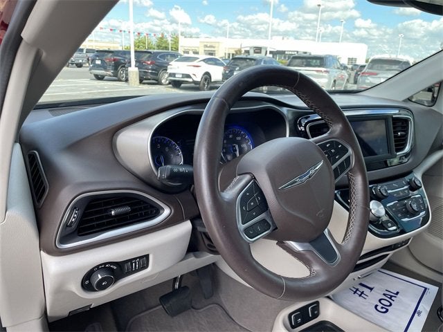 2019 Chrysler Pacifica Touring L