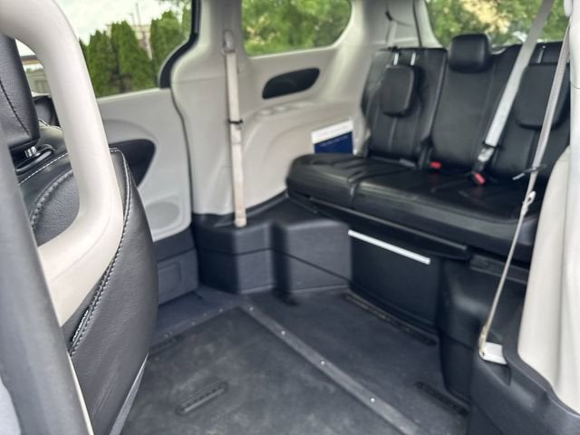 2020 Chrysler Voyager LXI