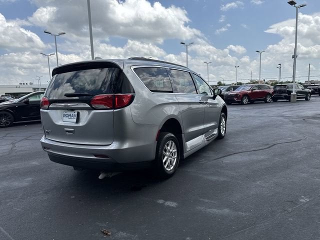 2020 Chrysler Voyager LXI