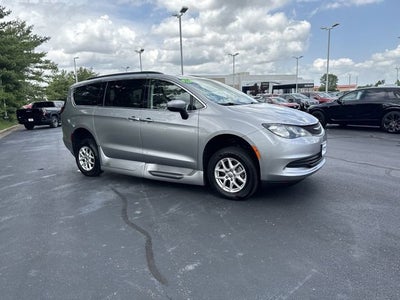 2020 Chrysler Voyager LXI