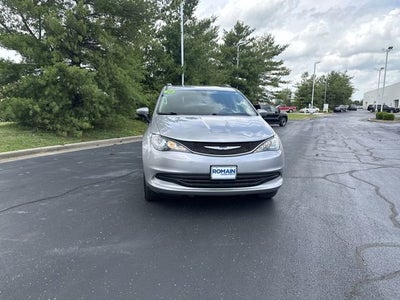 2020 Chrysler Voyager LXI