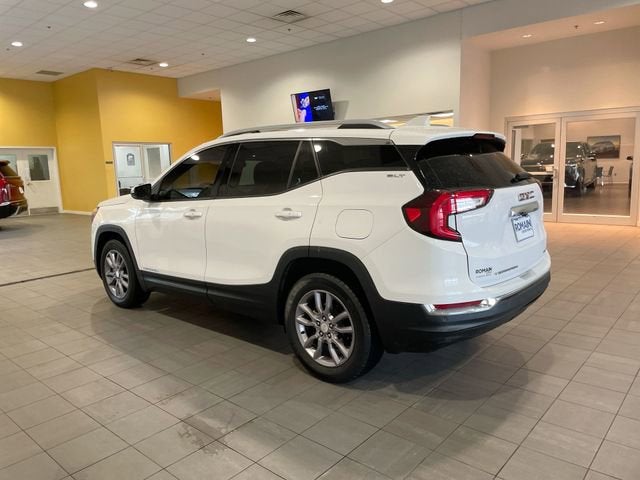 2023 GMC Terrain SLT