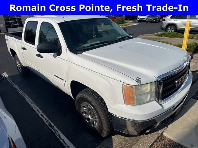 2009 GMC Sierra 4WD Crew Cab SL SWB's photo