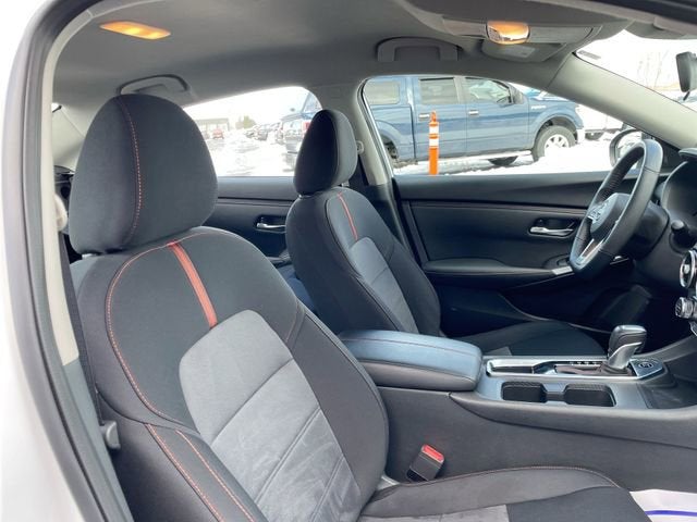 2024 Nissan Sentra SR Xtronic CVT