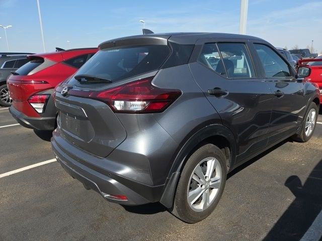 2024 Nissan Kicks S Xtronic CVT