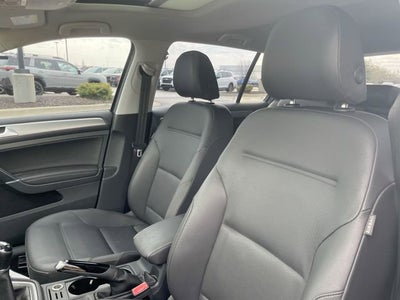 2015 Volkswagen Golf TDI SE 4-Door