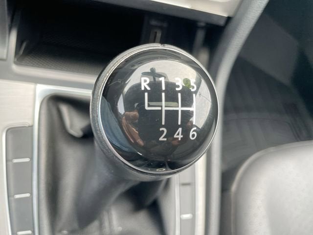 2015 Volkswagen Golf TDI SE 4-Door