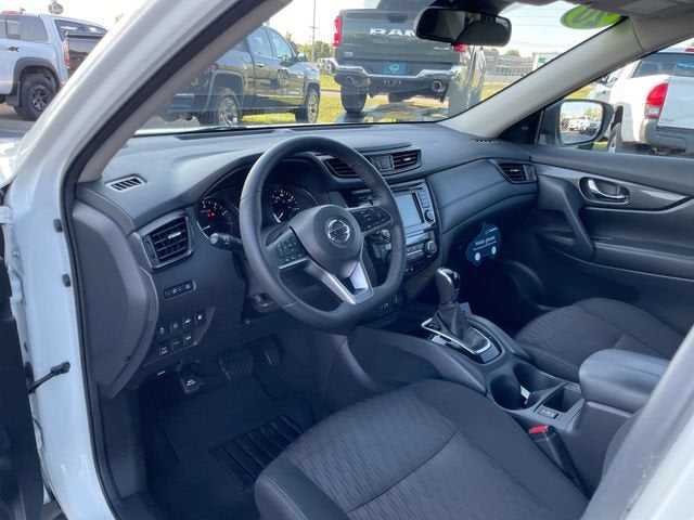 2020 Nissan Rogue SV - Photo 10