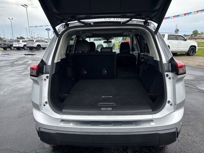 2024 Nissan Rogue SV FWD