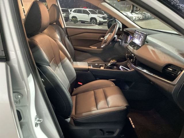 2024 Nissan Rogue SL FWD