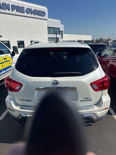 2017 Nissan Pathfinder Platinum