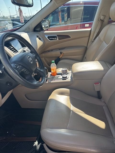 2017 Nissan Pathfinder Platinum