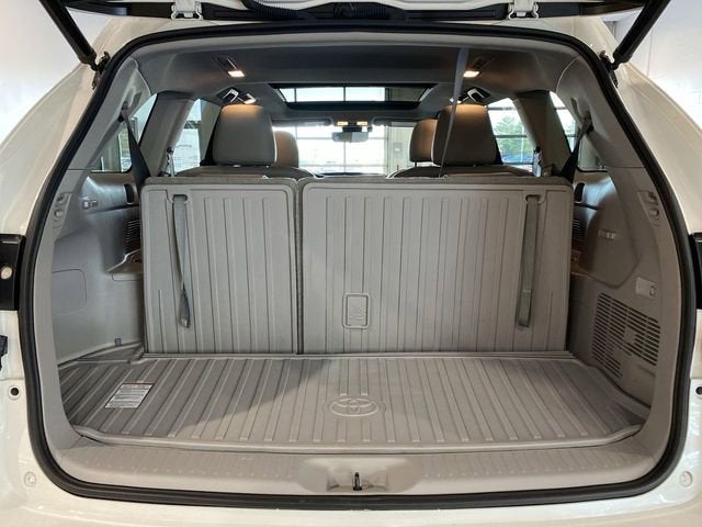 2019 Toyota Highlander Limited Platinum