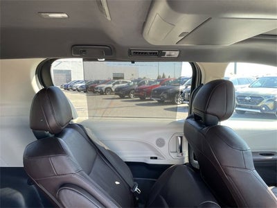 2023 Toyota Sienna Platinum