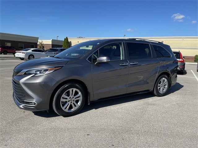 2023 Toyota Sienna Platinum