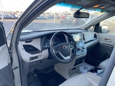 2015 Toyota Sienna XLE