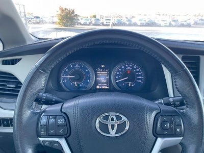 2015 Toyota Sienna XLE
