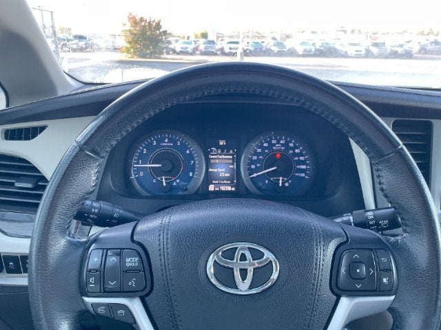 2015 Toyota Sienna XLE