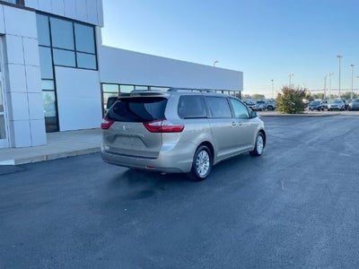 2015 Toyota Sienna XLE