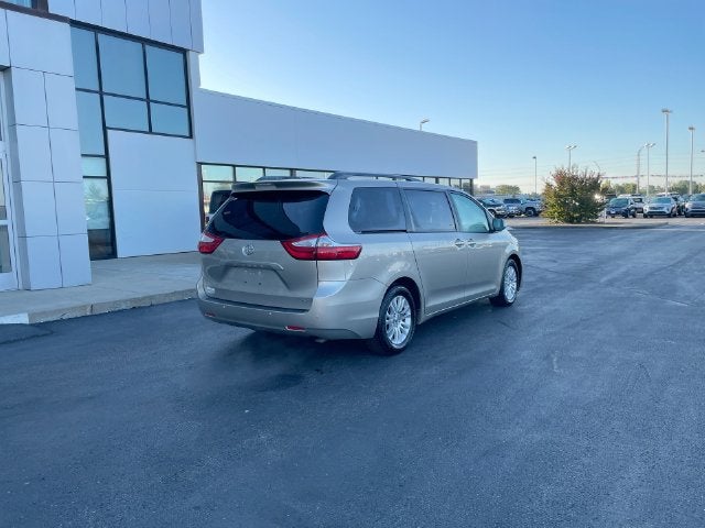 2015 Toyota Sienna XLE