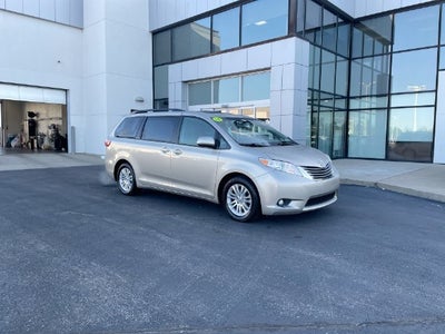 2015 Toyota Sienna XLE