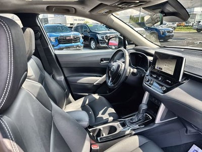 2024 Toyota Corolla Cross XLE