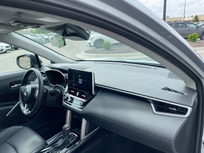 2025 Toyota Corolla Cross XLE