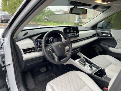 2024 Mitsubishi Outlander SEL