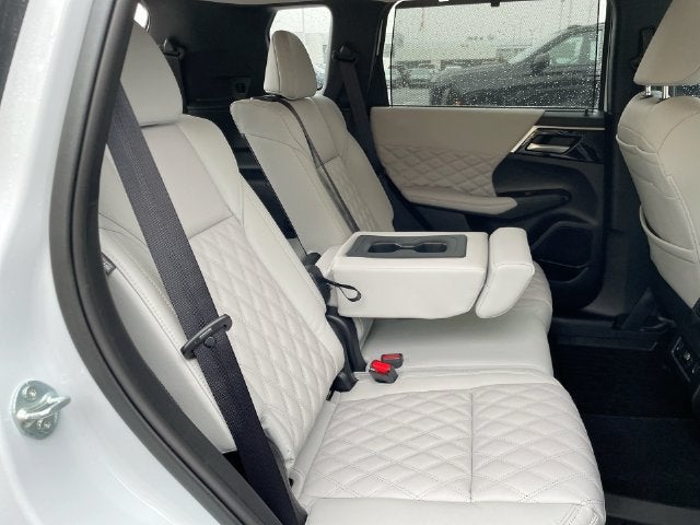 2024 Mitsubishi Outlander SEL