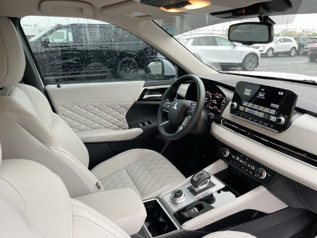2024 Mitsubishi Outlander SEL