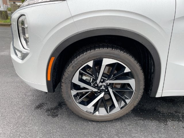 2024 Mitsubishi Outlander SEL