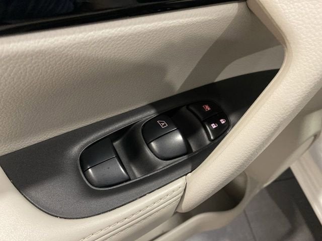 2021 Nissan Rogue Sport SV FWD Xtronic CVT