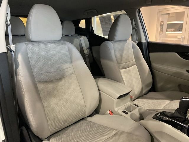 2021 Nissan Rogue Sport SV FWD Xtronic CVT