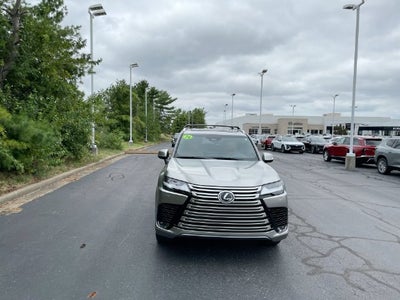 2026 Lexus LX 700h Luxury