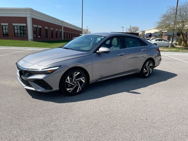 2024 Hyundai Elantra Limited